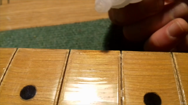 Learn Guitar Repair - Module 6, Replace Your Guitar Frets – Screenshot 3