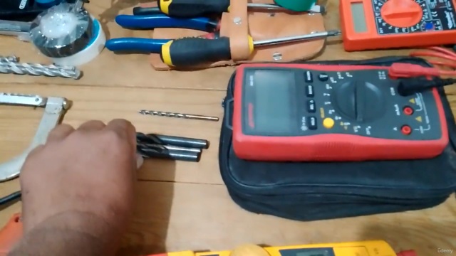 Instalaciones Eléctricas Prácticas: Habilidades Reales – Screenshot 4