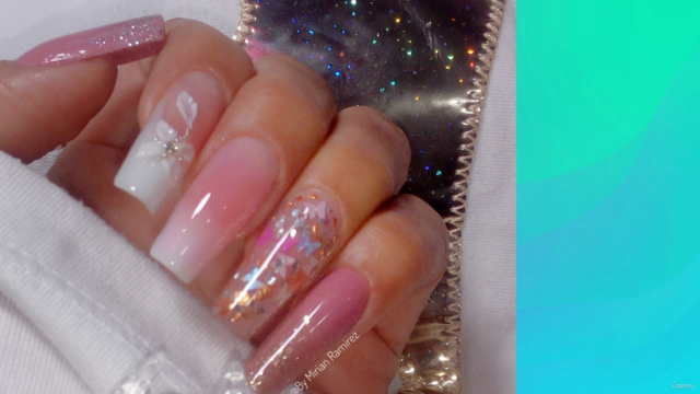 Aprende Uñas esculpidas en Polygel con técnica Dual System – Screenshot 4