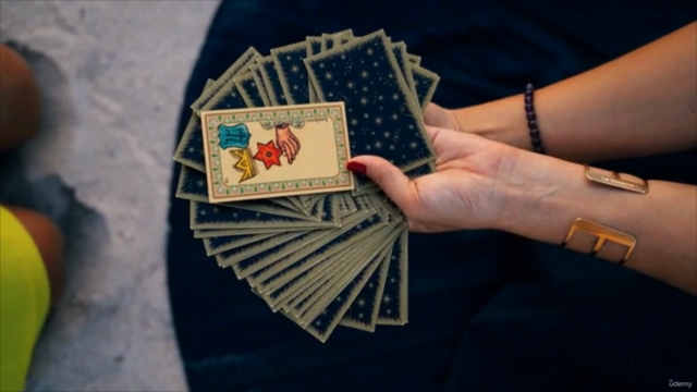 Master Intuitive Card Readings using Tarot and Oracle Cards – Screenshot 1