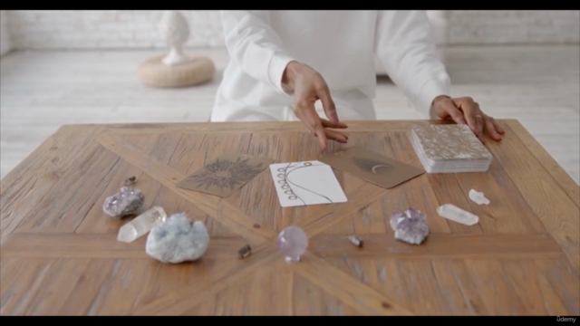 Master Intuitive Card Readings using Tarot and Oracle Cards – Screenshot 2
