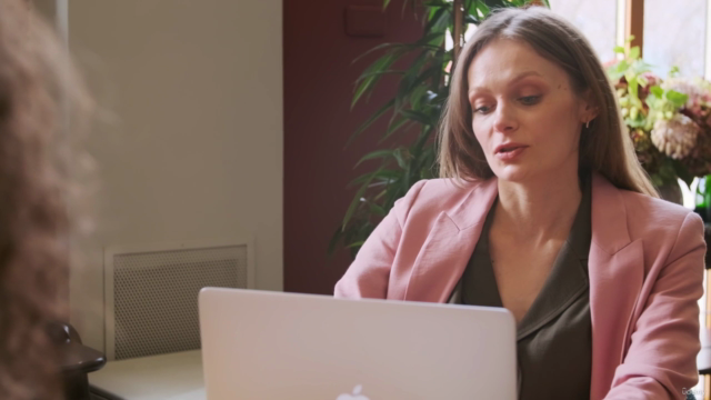 HR: How to Hire Exceptional Candidates Every Time – Screenshot 4