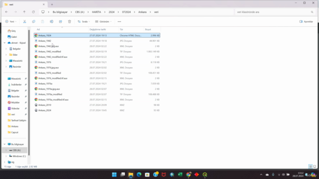 Tarihsel Gelişim Haritası (QGIS) – Screenshot 1