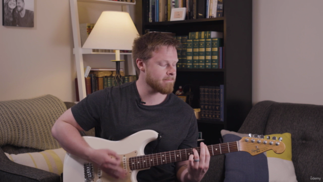 The Complete Guitar Chord Masterclass - Intermediate Chords – Screenshot 2