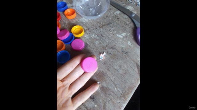 Artisanal Plastic Recycling – Screenshot 1