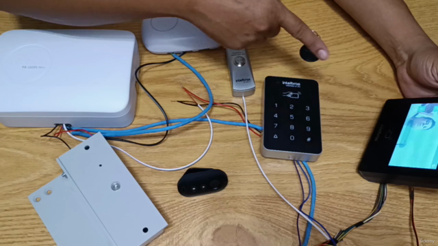 Controle de acesso Intelbras - Aprenda a instalar do ZERO – Screenshot 1