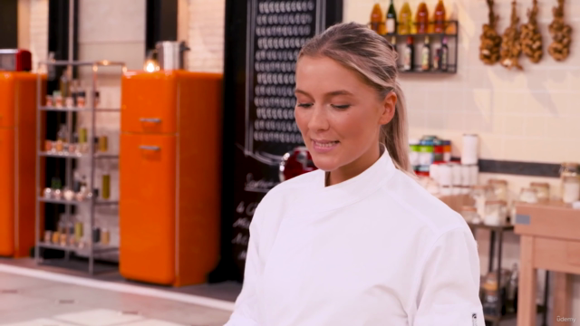 Apprendre à réaliser une Charlotte aux Fraises – Screenshot 2