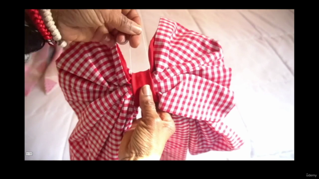 Fabric Bow Making for Interior & Exterior Decor – Screenshot 2