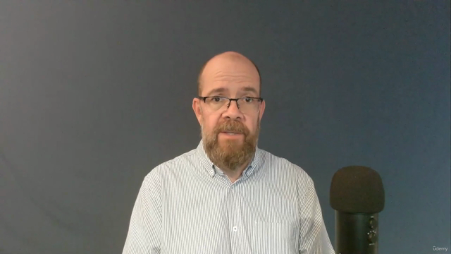 Real Resume Critiques - Free course for professionals – Screenshot 1