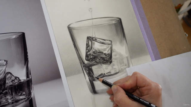 Disegno iperrealistico a matita: vetro e trasparenze – Screenshot 2